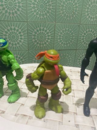 Action Figures Tartarughe Ninja e Black Panther