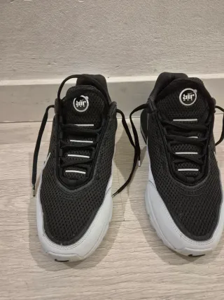 Nike Air Max Plus - Usadas 1 vez