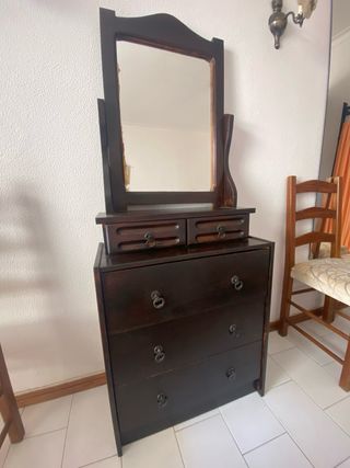 Toucador antigo em madeira com espelho