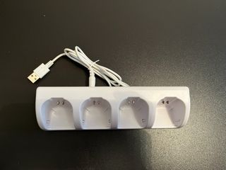 Base Carga 4 Mandos Wii USB Blue Light