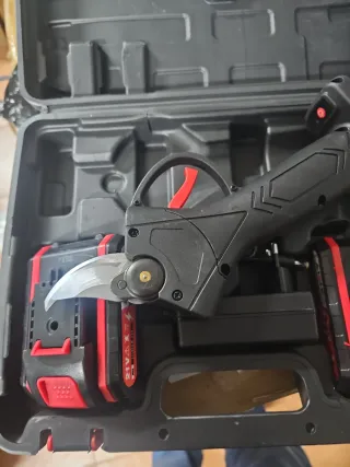 Tijeras de podar a baterías