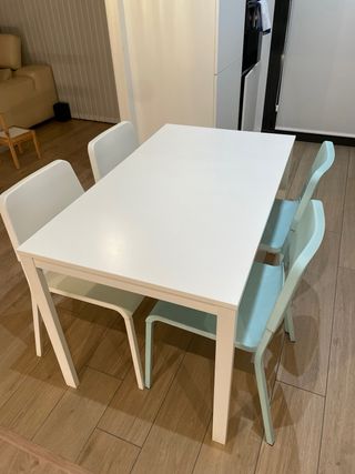 Mesa extensible cocina + 4 sillas