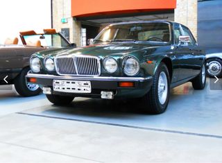 Jaguar Sovereign V12