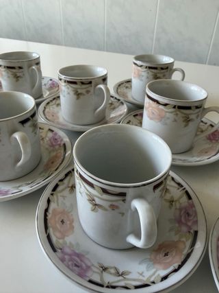 Juego de tazas de porcelana