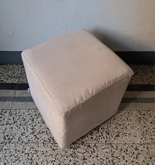Pouf poggiapiedi beige come nuovo