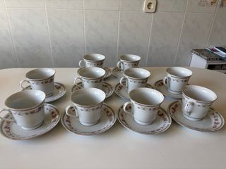 Juego de té porcelana floral dorado