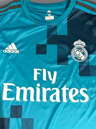 Tris maglie calcio: Real Madrid, Brasile
