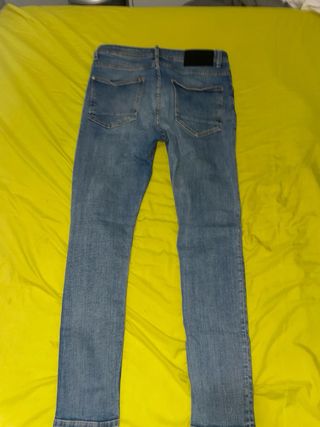 Pantalónes vaqueros