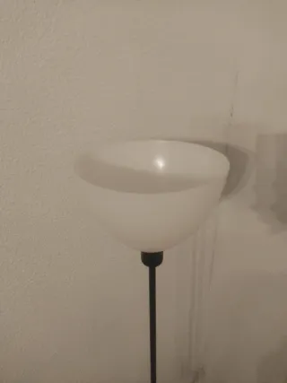 Lámpara de pie moderna