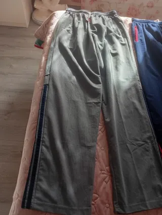 Pantalones deportivos nuevos (2 unidades)nuevos