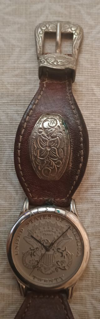 Reloj Alfex de Cuero y Moneda Plata