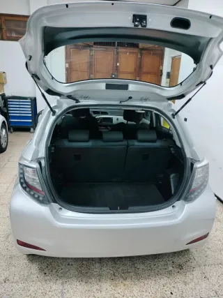 Toyota Yaris Hybrid 2014