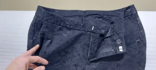 Pantalón negro adamascado