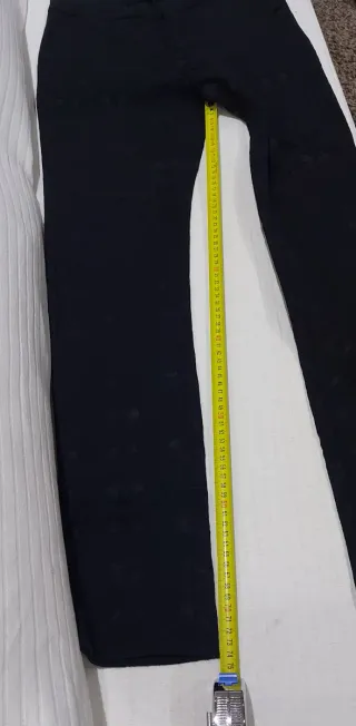 Pantalón negro adamascado