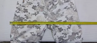 Pantalón loneta estampado floral