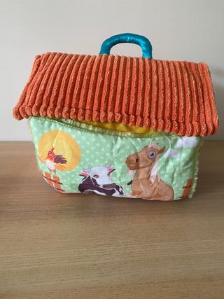 Peluche La Granja de Zenón musical Bandai