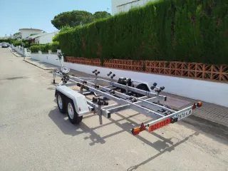 Remolque náutico para barcos