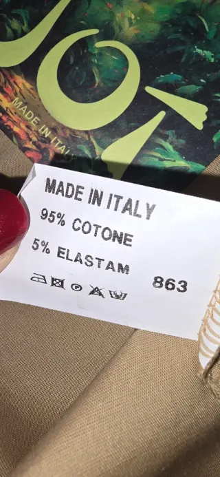 Camisa JOT beige botones ocultos