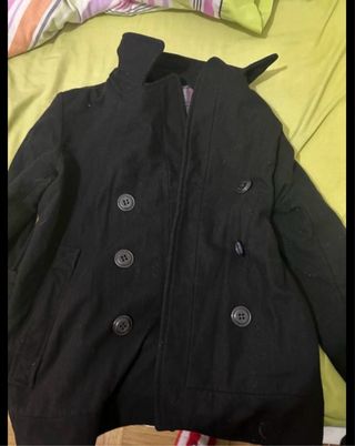 Abrigo negro Bershka mujer