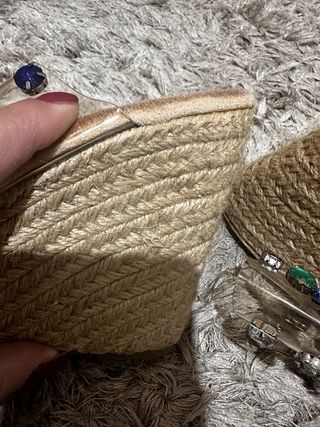 Sandalias con piedras