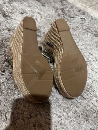 Sandalias con piedras