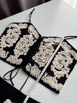 Conjunto Top y Falda Bordada Talla S