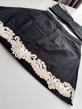 Conjunto Top y Falda Bordada Talla S