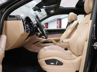 Porsche Cayenne E-Hybrid 340 kW (462 CV)