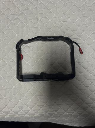 Sony A7III + Tamron 28-75 f/2.8 + Cage SmallRig