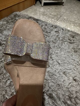 Chanclas Beige con Brillantes
