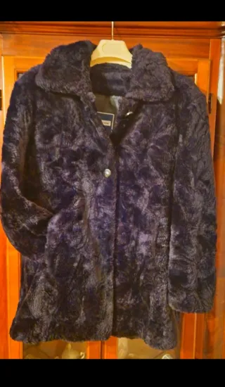 Pelliccia nera donna