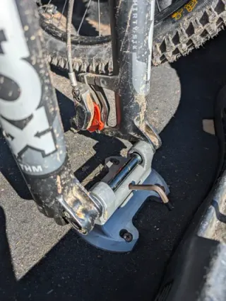 Soporte horquilla MTB Fox