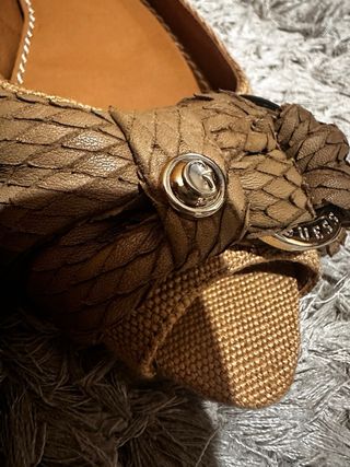 Bailarinas Guess Beige y Marrón