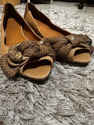 Bailarinas Guess Beige y Marrón