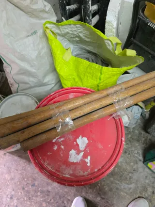 Mangos de madera MANECFORT