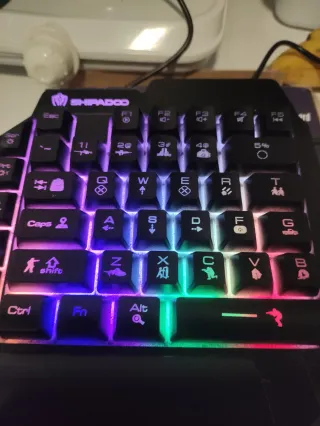 Teclado Gaming SHIPADC0 RGB