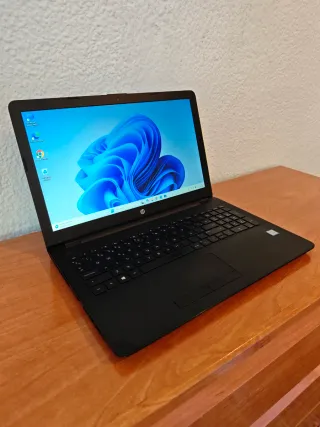 Portátil HP i3 8GB 500GB 15"