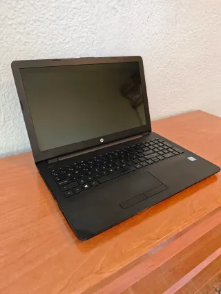 Portátil HP i3 8GB 500GB 15"