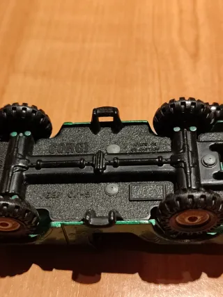 Jeep CJ-5 Corgi verde