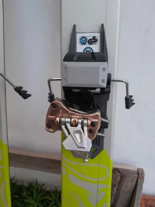 Esquís de travesía K2