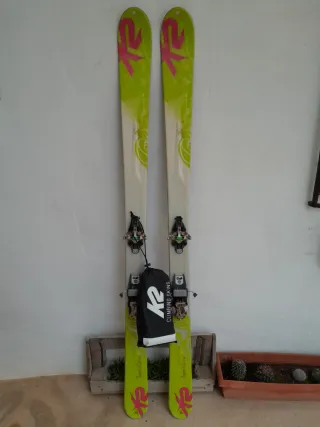 Esquís de travesía K2
