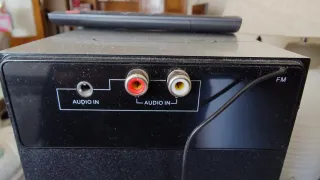 Torre de sonido Edenwood Bluetooth Radio