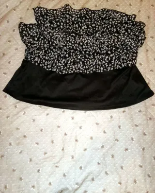 Falda corta con estampado floral