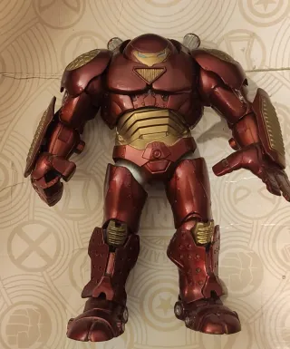 Figura Marvel Select Hulkbuster Iron Man