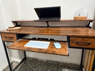 Escritorio y mesa de noche De madera y hierro