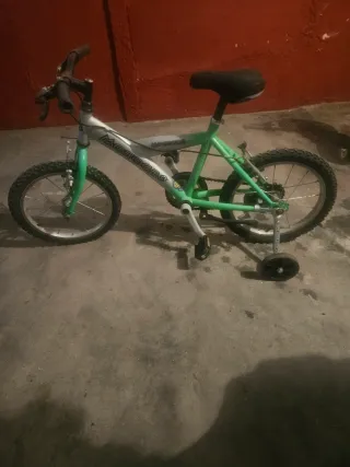 Bicicleta infantil Mongoose verde/plata