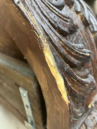 2 Estantes de pared tallados madera