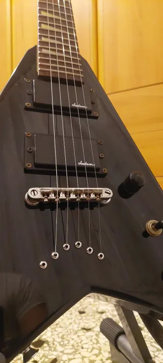 Chitarra Jackson JS32RR + custodia e accessori