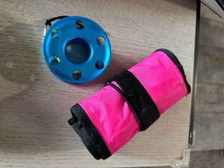 Boya buceo con carrete y mosquetón