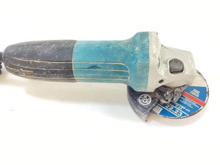 radial makita ga4530r